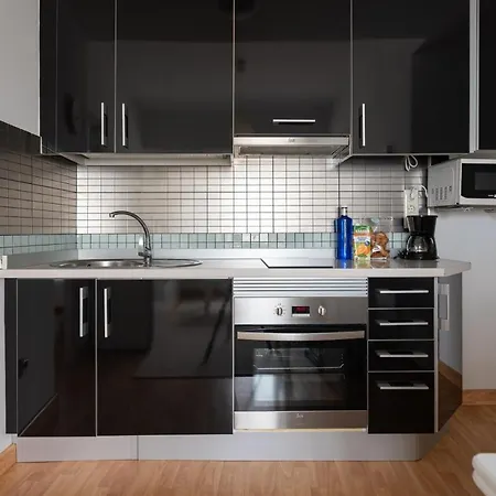 Homeforguest Two-bedroom In The Heart Of Triana Apartment *