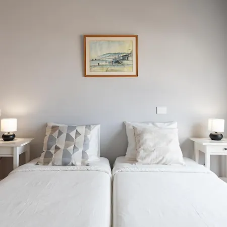 Homeforguest Two-bedroom In The Heart Of Triana Apartment *