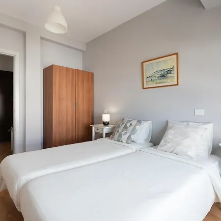 Homeforguest Two-bedroom In The Heart Of Triana Apartment *